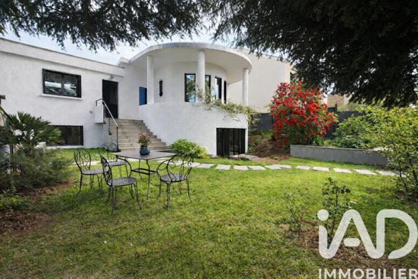 Maison à vendre 6 pièces 158,22 m² Louveciennes