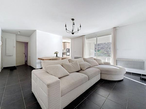 Appartement Marseille 3 pièce(s) 66.5 m2