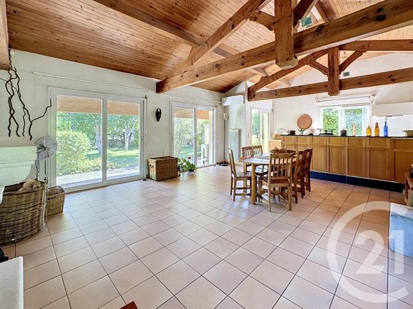 Maison à vendre  4 pièces - 89,60 m 2   GUJAN MESTRAS  - 33