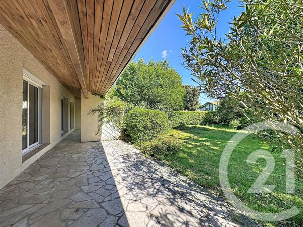 Maison à vendre  4 pièces - 89,60 m 2   GUJAN MESTRAS  - 33