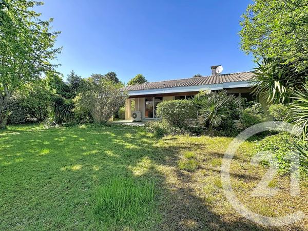 Maison à vendre  4 pièces - 89,60 m 2   GUJAN MESTRAS  - 33