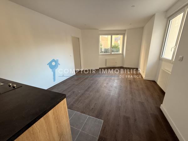 Appartement
                                                                                                                                                                                                                                                                                                                        2 pièce(s)                                                                                                                                                                                                          1 chambre(s)                                                                                                                                                                                                          32  m²