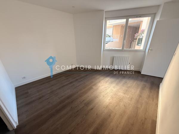 Appartement
                                                                                                                                                                                                                                                                                                                        2 pièce(s)                                                                                                                                                                                                          1 chambre(s)                                                                                                                                                                                                          32  m²