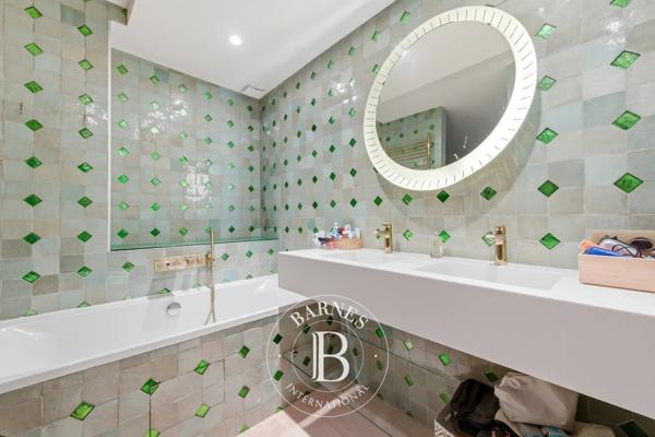 Paris 3ème, Appartement 1 Chambre -  74 m² à vendre