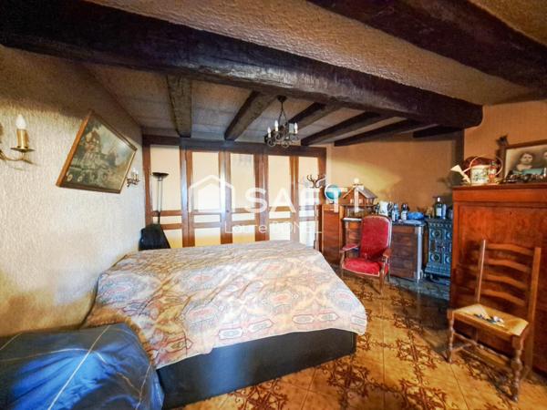 Maison de village avec ses grandes dépendances