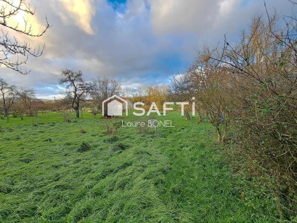 Maison de village avec ses grandes dépendances