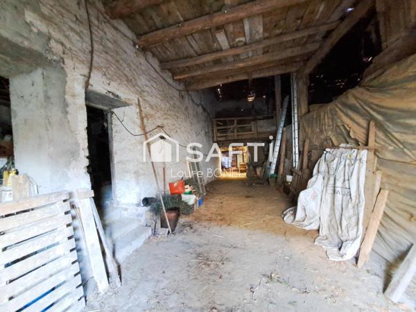 Maison de village avec ses grandes dépendances