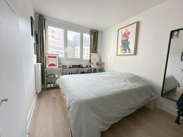 Chaville - RG - Beau 3 pièces avec balcon. €368 000 ** - Référence 649-C