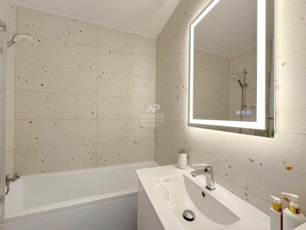 Chaville - RG - Beau 3 pièces avec balcon. €368 000 ** - Référence 649-C