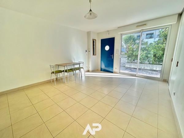Appartement 1 chambre - Ville en Bois €287 500 ** - Référence MR621