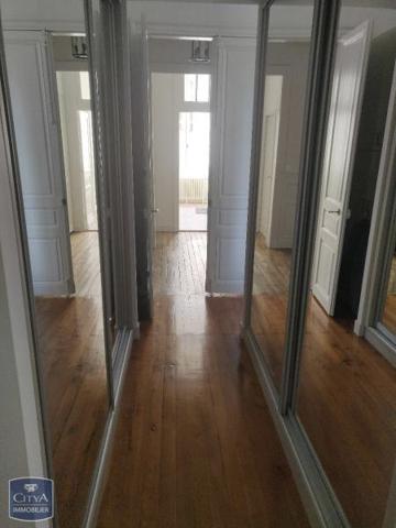 Location appartement Périgueux (24000) 5 pièces 151m²