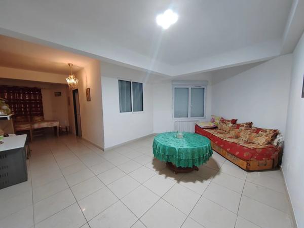 Maison de 360m² comprenant 3 appartements