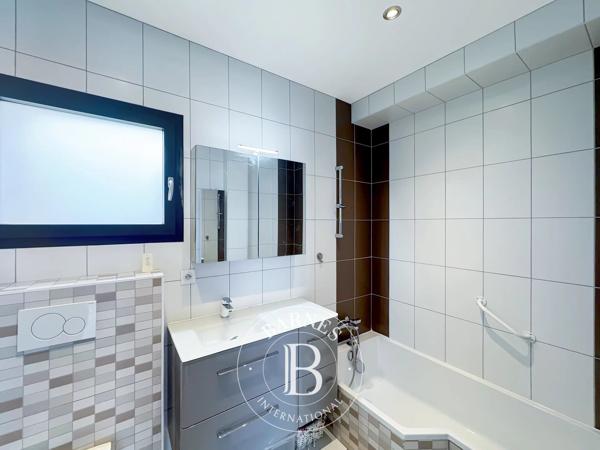 Tresserve, Maison 4 Chambres -  234 m² à vendre
