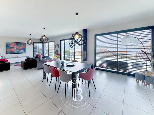 Tresserve, Maison 4 Chambres -  234 m² à vendre