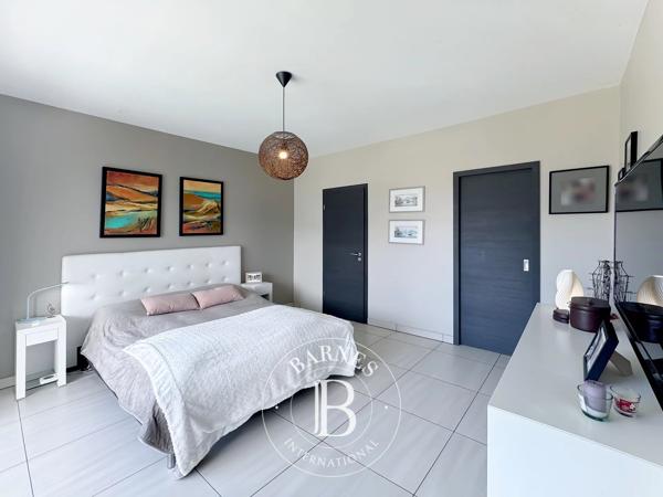 Tresserve, Maison 4 Chambres -  234 m² à vendre