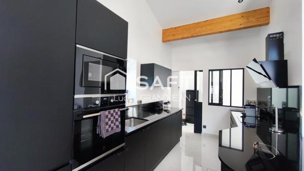 Immeuble Rénové en Monopropriété / Deux Appartements