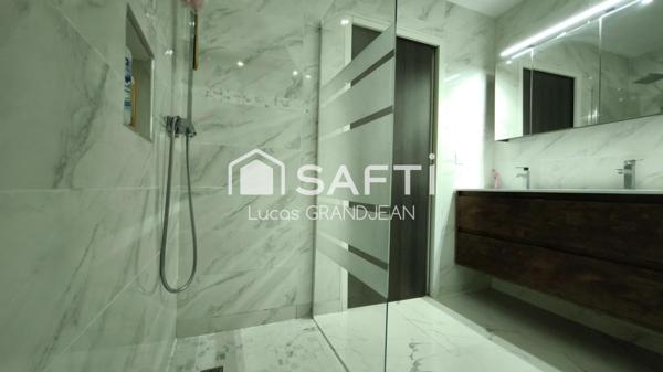 Immeuble Rénové en Monopropriété / Deux Appartements