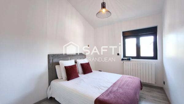 Immeuble Rénové en Monopropriété / Deux Appartements