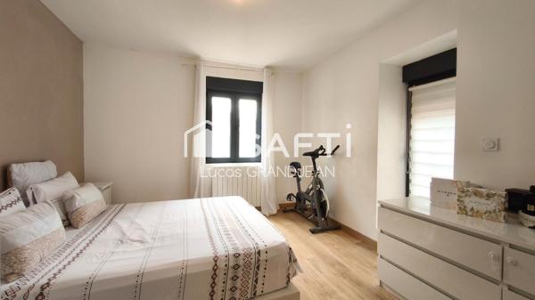 Immeuble Rénové en Monopropriété / Deux Appartements