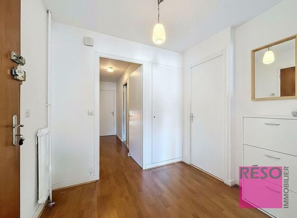 Appartement 3 pièces traversant – Terrasse plein sud – Vue dégagée