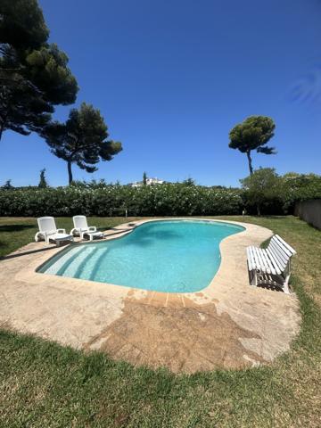 À vendre - Maison individuelle, 4 pièces située à Antibes (06160)