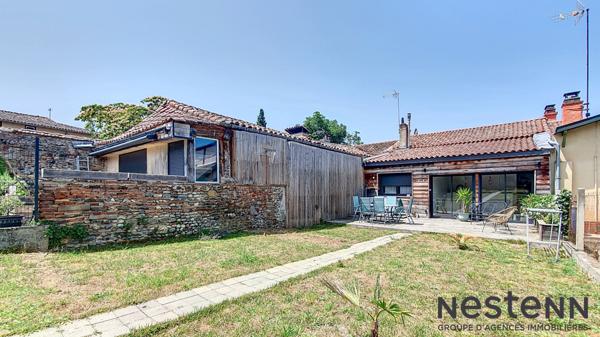 A Vendre Maison 3 Chambres Renovee avec Jardin Secteur Cazeres, Charme, Confort et Volumes !