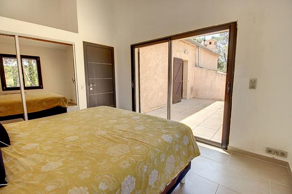 EXCLUSIVITÉ A VENDRE Maison TARADEAU 167 m² sur un terrain de 5374m² - PISCINE - GARAGE - VERANDA