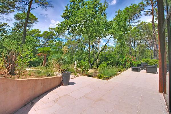 EXCLUSIVITÉ A VENDRE Maison TARADEAU 167 m² sur un terrain de 5374m² - PISCINE - GARAGE - VERANDA