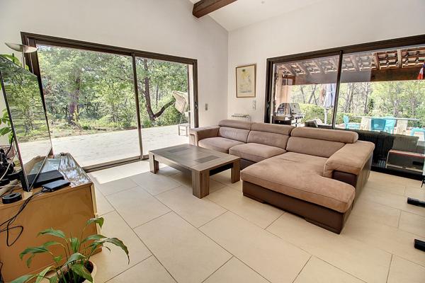 EXCLUSIVITÉ A VENDRE Maison TARADEAU 167 m² sur un terrain de 5374m² - PISCINE - GARAGE - VERANDA