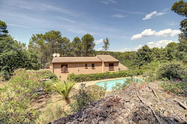 EXCLUSIVITÉ A VENDRE Maison TARADEAU 167 m² sur un terrain de 5374m² - PISCINE - GARAGE - VERANDA