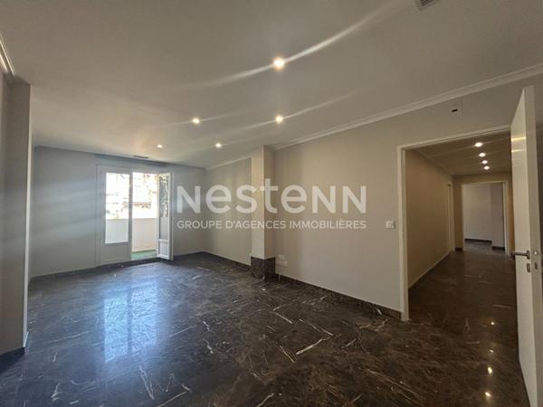 Bureaux (modifiable en habitation) 150m² avec PARKING - Grand standing au coeur d'Avignon intra-muros