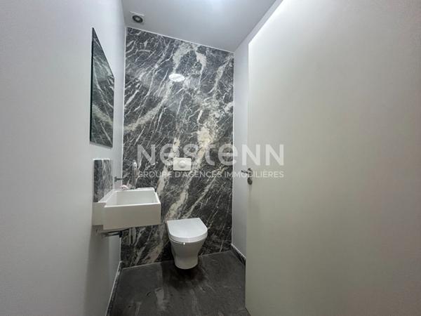 Bureaux (modifiable en habitation) 150m² avec PARKING - Grand standing au coeur d'Avignon intra-muros