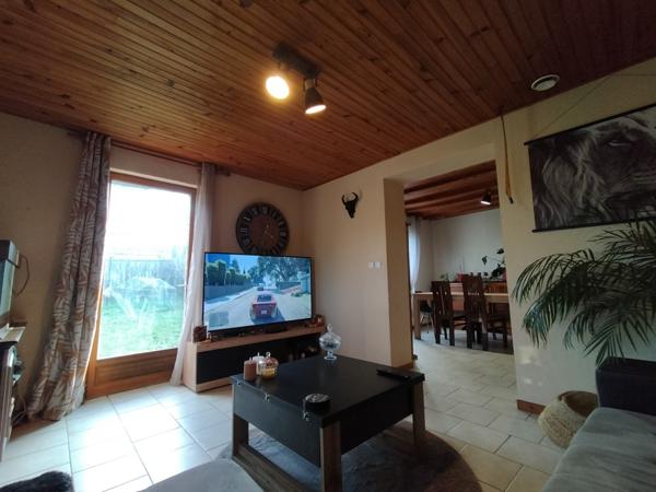 À vendre - Maison individuelle, 7 pièces située à Montval-sur-Loir (72500)