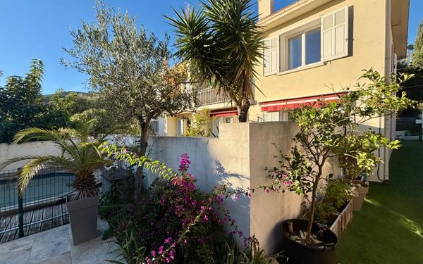 Appartement à vendre    3 pièces • 59 m2 Toulon