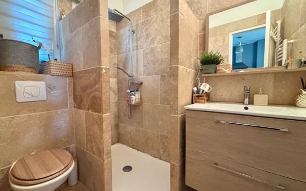 Appartement à vendre    3 pièces • 59 m2 Toulon