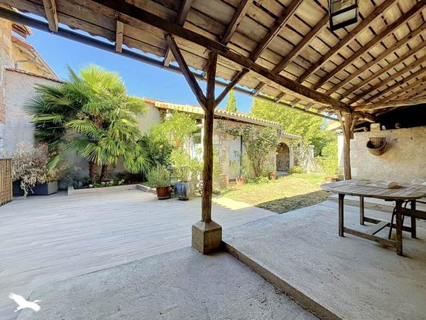 Maison à vendre 234 300 € Vanxains 6 p 170 m² DPE D