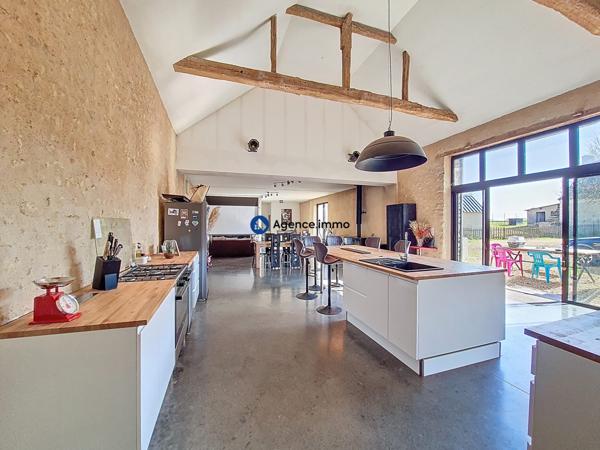 À vendre - Maison individuelle, 5 pièces située à Noyant-Villages (49490)