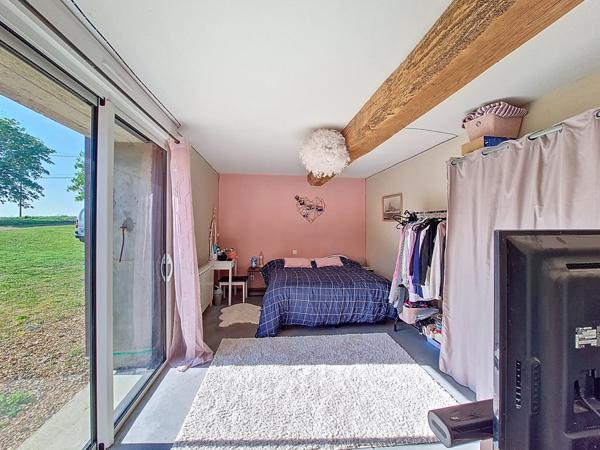 À vendre - Maison individuelle, 5 pièces située à Noyant-Villages (49490)