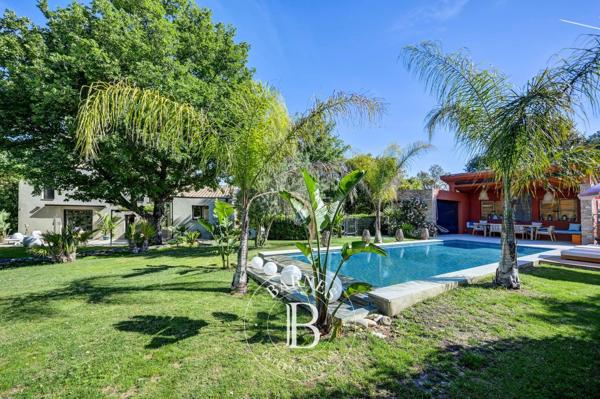 Aix-en-Provence, Maison 5 Chambres -  250 m² à vendre