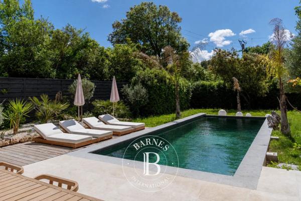 Aix-en-Provence, Maison 5 Chambres -  250 m² à vendre