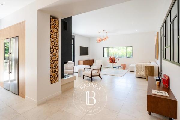 Aix-en-Provence, Maison 5 Chambres -  250 m² à vendre