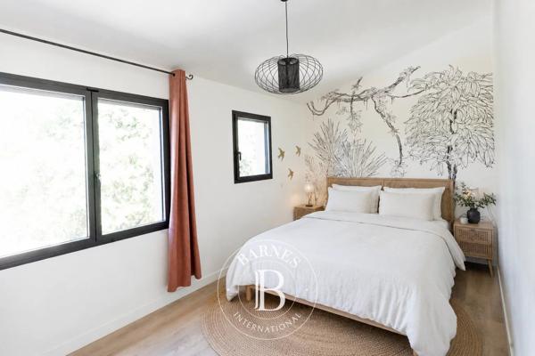 Aix-en-Provence, Maison 5 Chambres -  250 m² à vendre