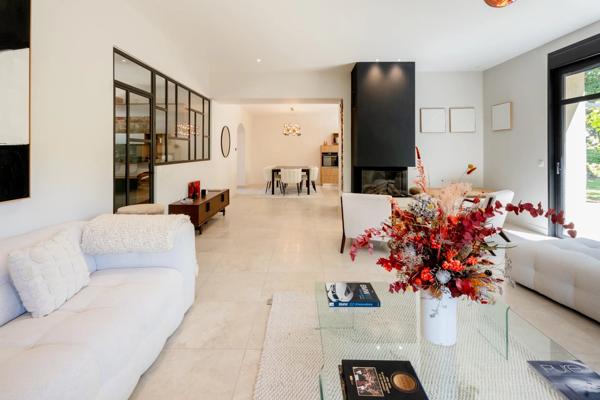 Aix-en-Provence, Maison 5 Chambres -  250 m² à vendre