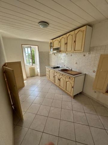 Maison de village Barjac 7 pièce(s) 128 m2