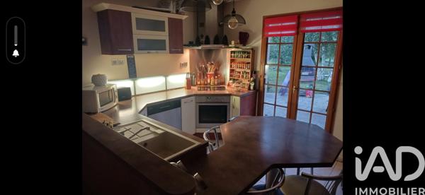 Maison à vendre 5 pièces 141 m² Montholon