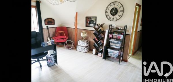 Maison à vendre 5 pièces 141 m² Montholon