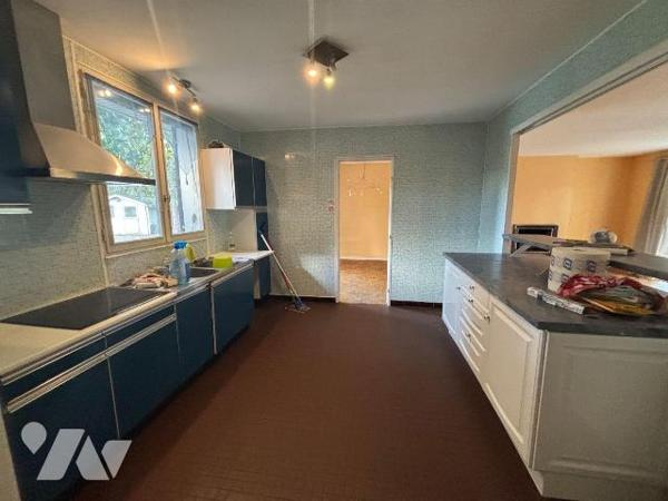 A VENDRE, Gironde, Proche Bordeaux, LE TAILLAN MEDOC, domaine de Hontane, sur un terrain de 105...