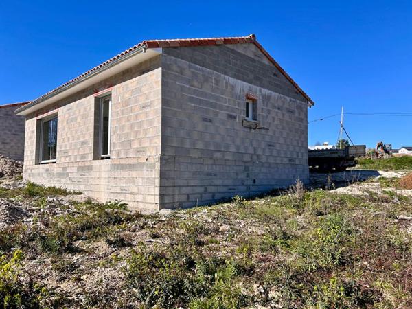 A vendre, maison de plain-pied, neuve, secteur TRELISSAC 24750