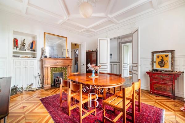 Paris 15ème, Appartement 6 Chambres -  291 m² à vendre
