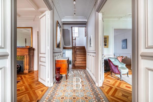 Paris 15ème, Appartement 6 Chambres -  291 m² à vendre